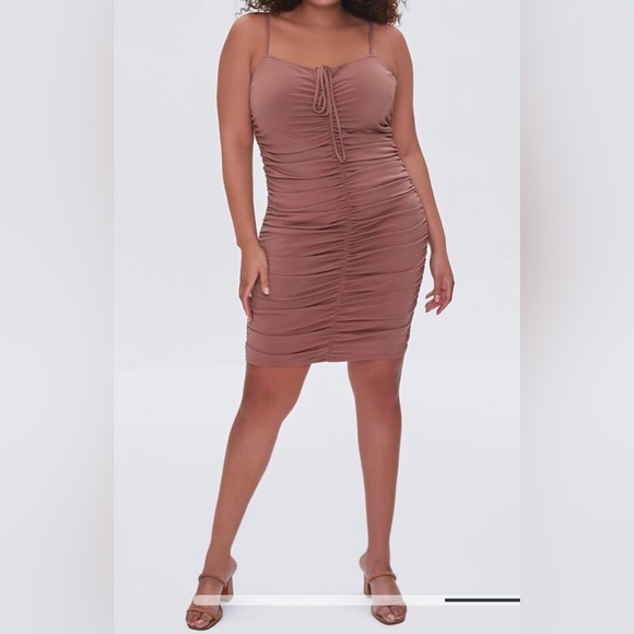 ⚜️ 2/$14 - NWT - Forever 21+ - Plus Size Ruched Cami Dress - 0X - Picture 4 of 4
